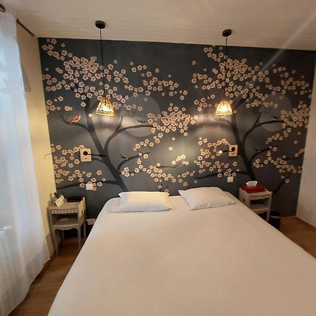 Logis Hôtel Les Voyageurs Tournon-dʼAgenais Extérieur photo