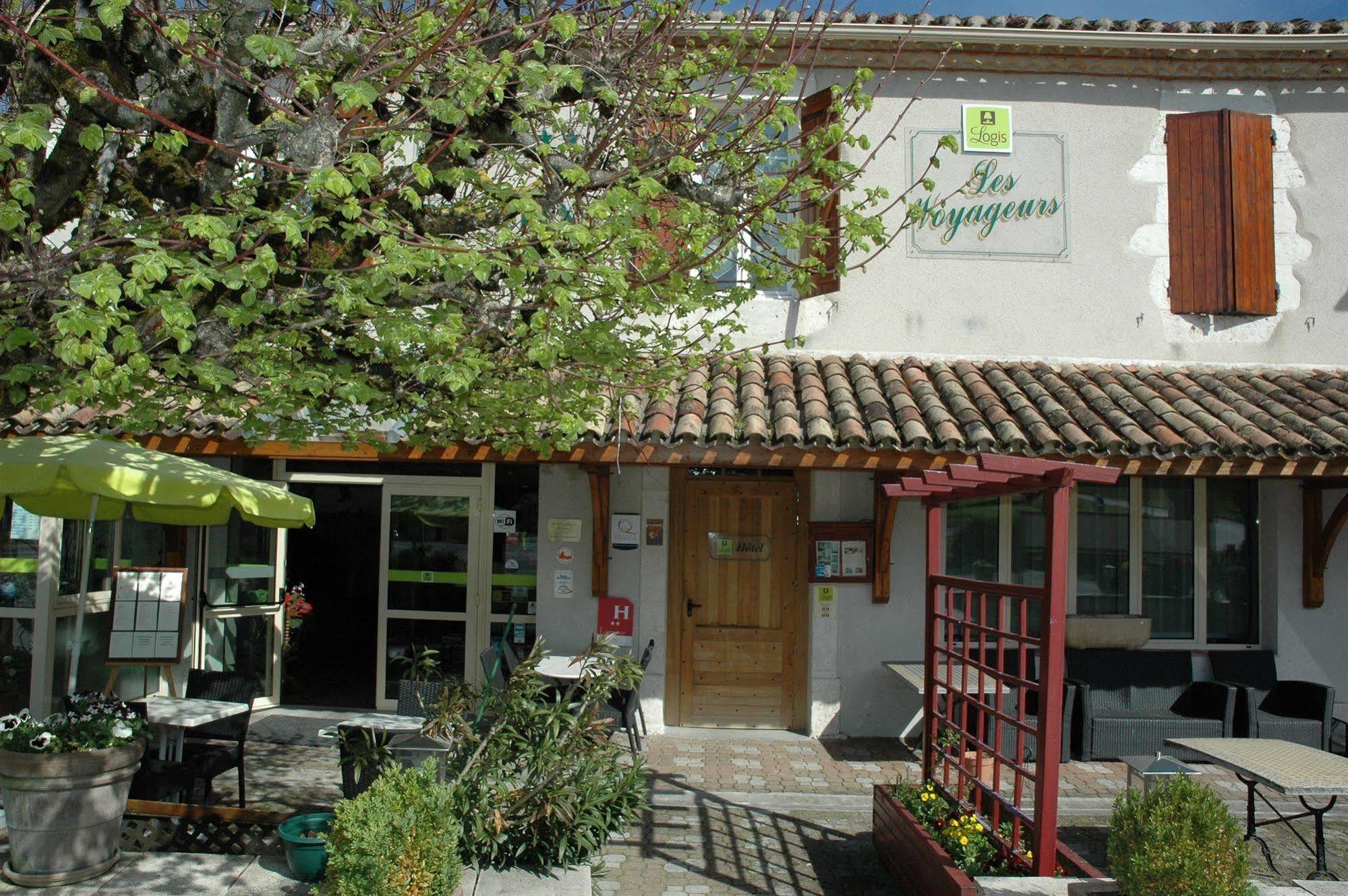 Logis Hôtel Les Voyageurs Tournon-dʼAgenais Extérieur photo