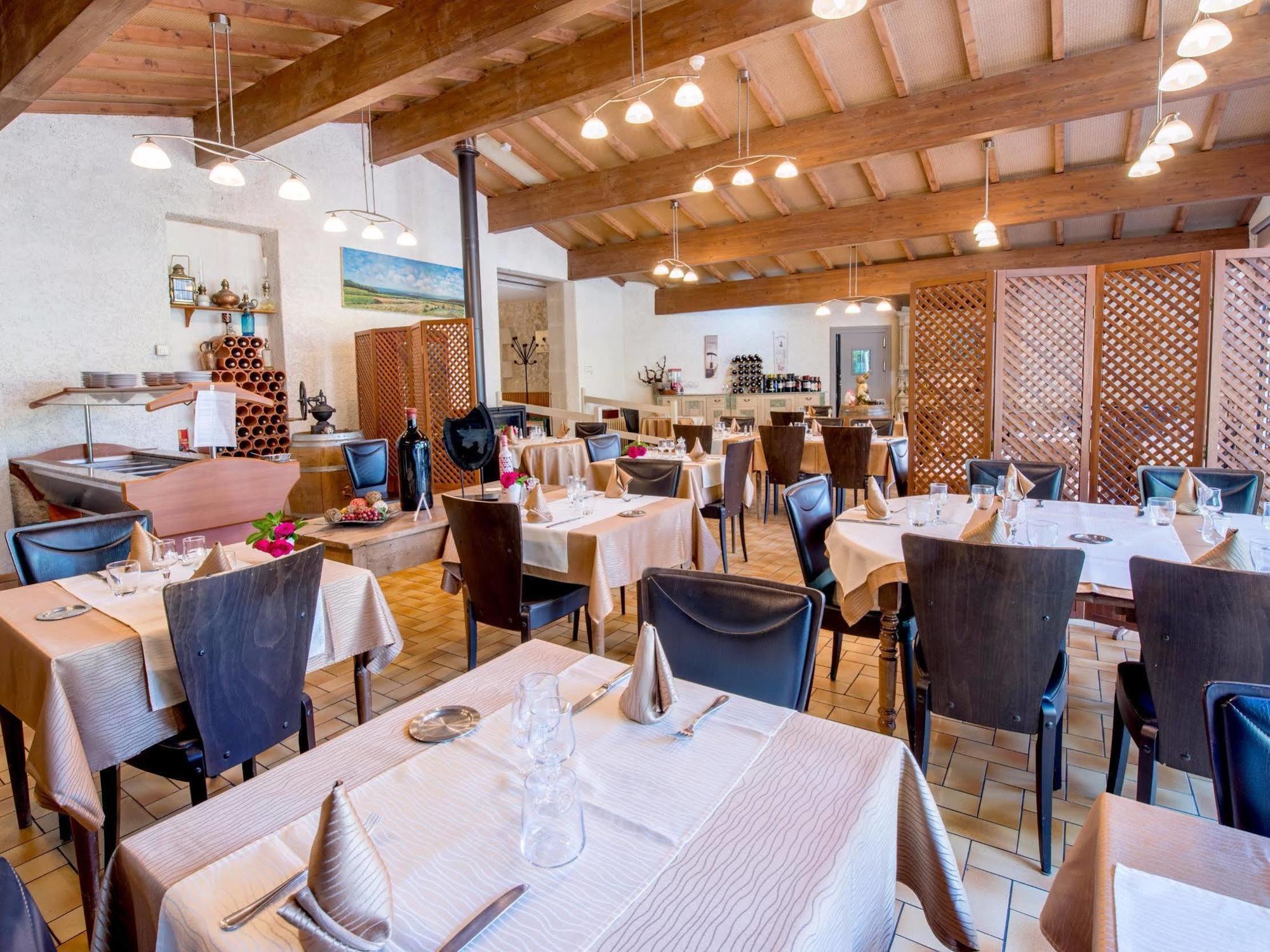 Logis Hôtel Les Voyageurs Tournon-dʼAgenais Extérieur photo