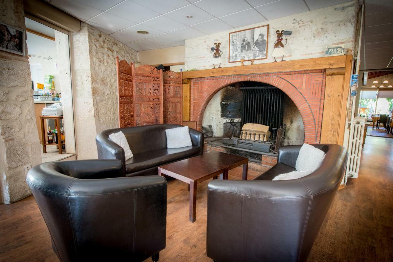 Logis Hôtel Les Voyageurs Tournon-dʼAgenais Extérieur photo